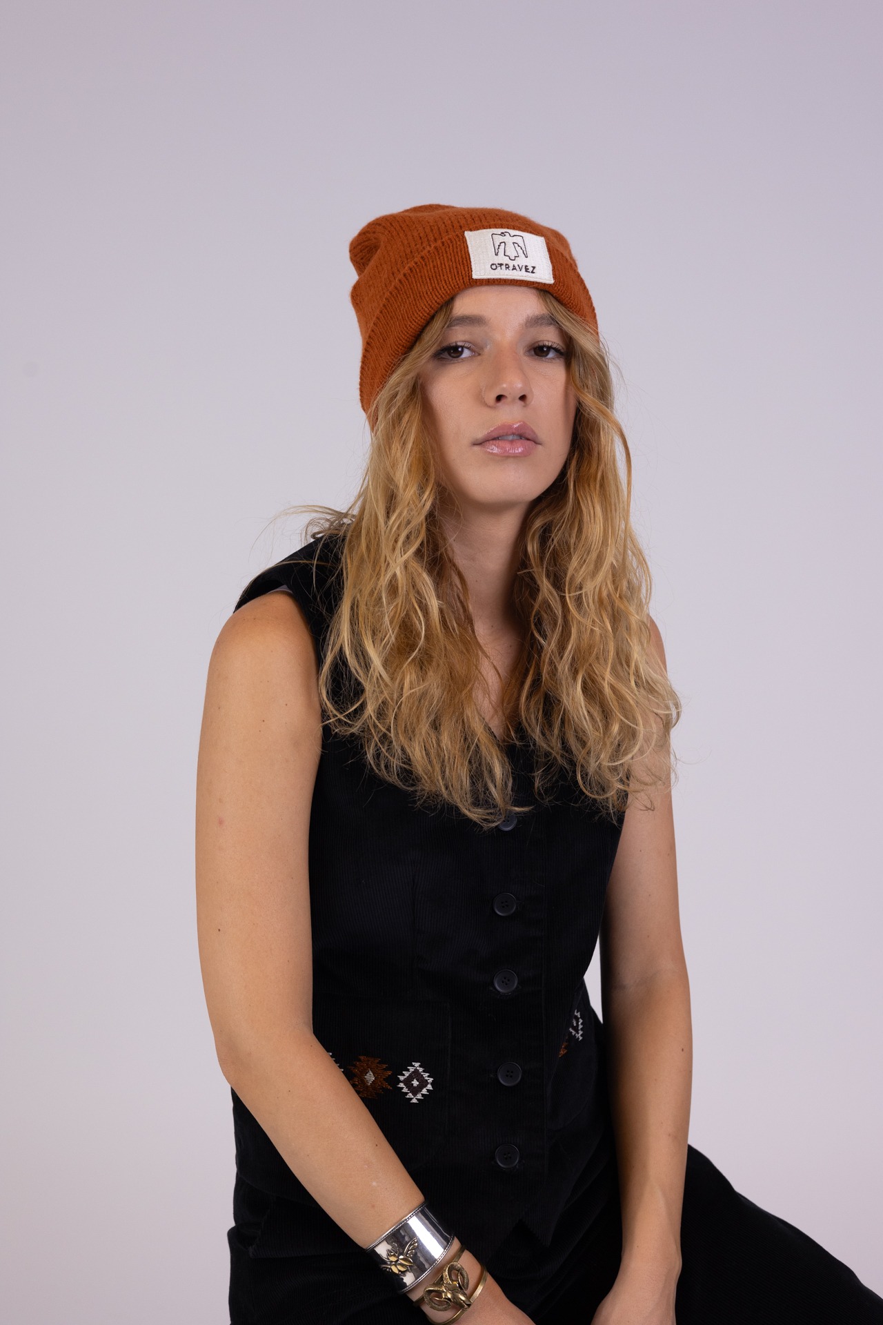 Berretto Da Donna in Lana Sherpa Foderato a Mano a Righe Rosse